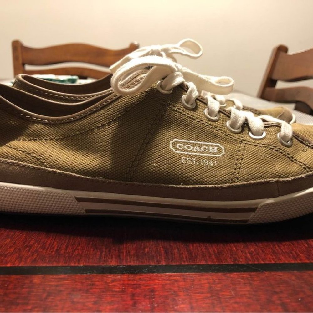 Coach Elen Tan Sneakers Size 9.5